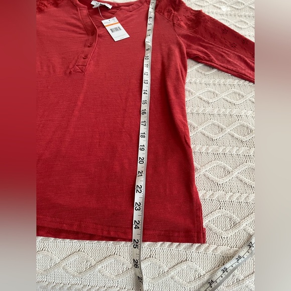 NWT Nine West Jeans brand Henley Style 3/4 Sleeve Women’s size Small - Picture 14 of 16